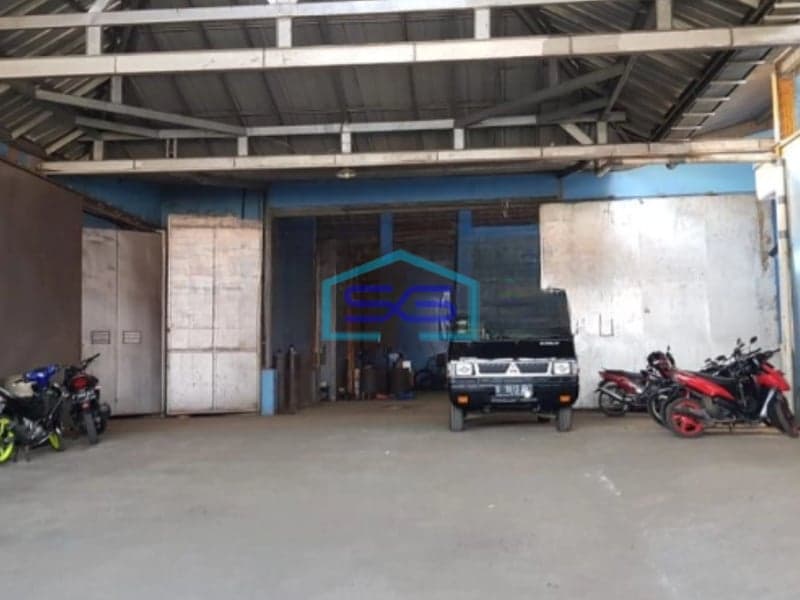 Dijual Gudang Luas Bangunan 1900 m²  Lokasi di Babakan Tangerang Akses Container