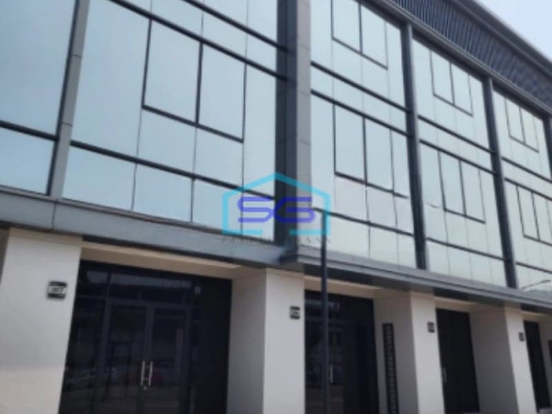 Disewakan Best Deal Ruko PIK 2 LB 250m2 Bangunan 3 Lantai Lokasi Bagus di Jakarta Utara