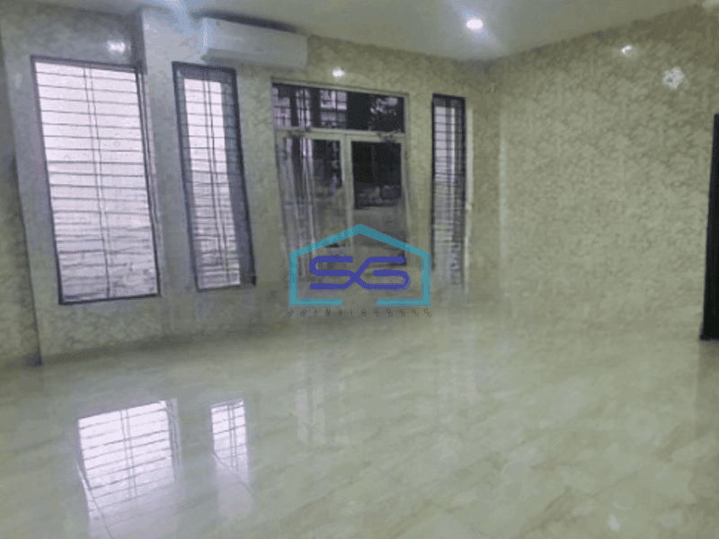 Disewakan Gudang Luas Bangunan 1500 m² di Cengkareng Jakarta Barat Akses Container 40 Feet