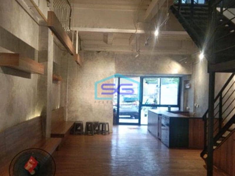 Disewakan Ruko Siap Pakai di Kebayoran Baru Jakarta Selatan LB 300m2