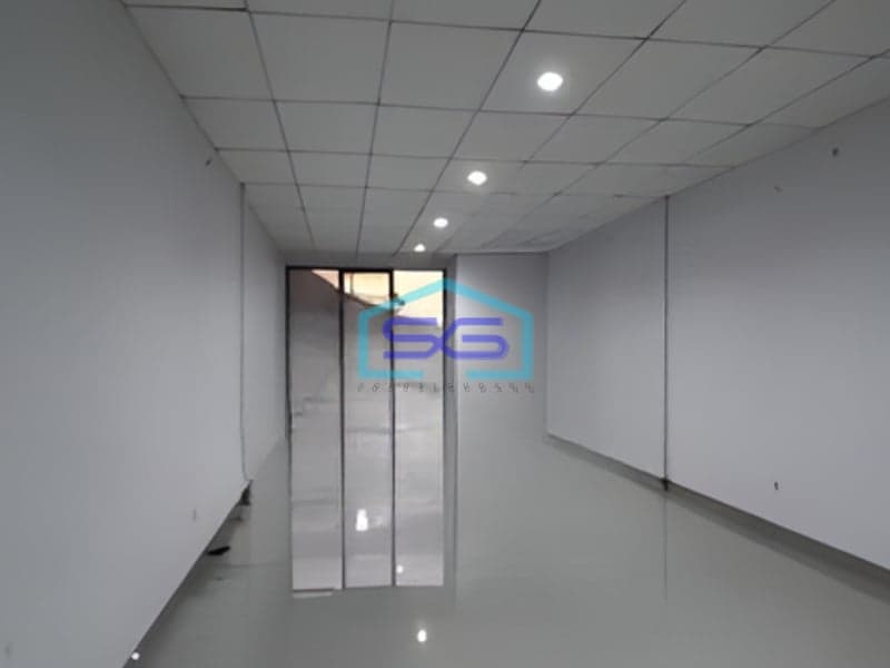 Disewakan Ruko 3 Lantai Luas Tanah  170 m² Lokasi di Bekasi