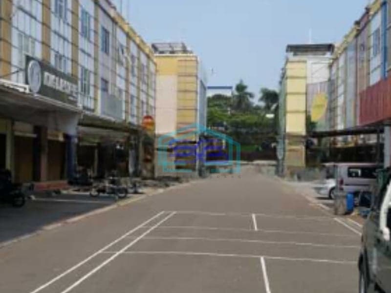 Dijual Ruko 3 Lantai Siap Huni di Golden Boulevard Bsd City Serpong Tangerang Selatan Banten Luas Bangunan  135 m²