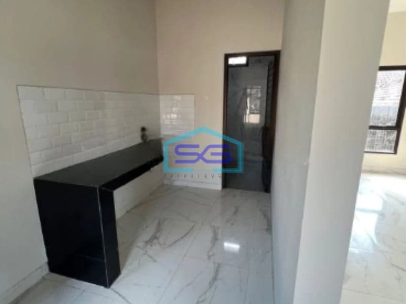 Dijual Tanah Strategis Pinggir Jalan Raya Sudah Ada Bangunan Kantor Cocok Untuk Berbagai Usaha Semarang Barat LT 2302m2