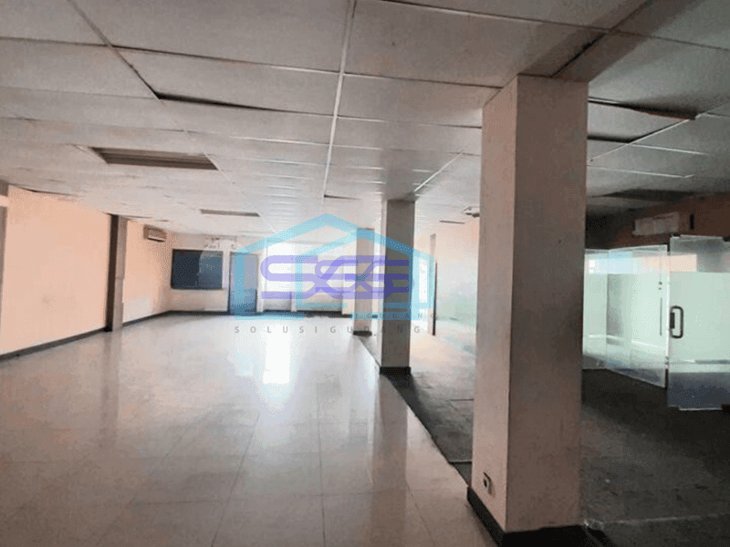 Disewa Ruang Usaha Sangat Luas Jarang Ada Pusat Kota Bandung