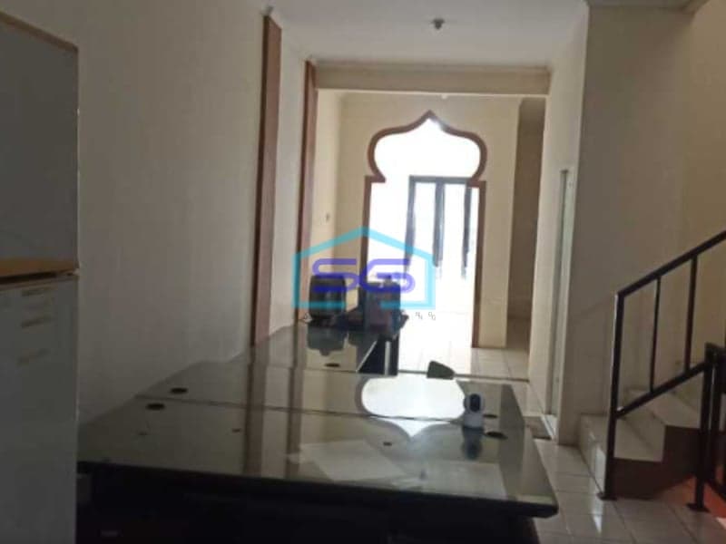 Dijual Ruko Hadap Jalan Raya Siap Huni di Rawa Buntu Tangerang Selatan Luas Bangunan  205 m²