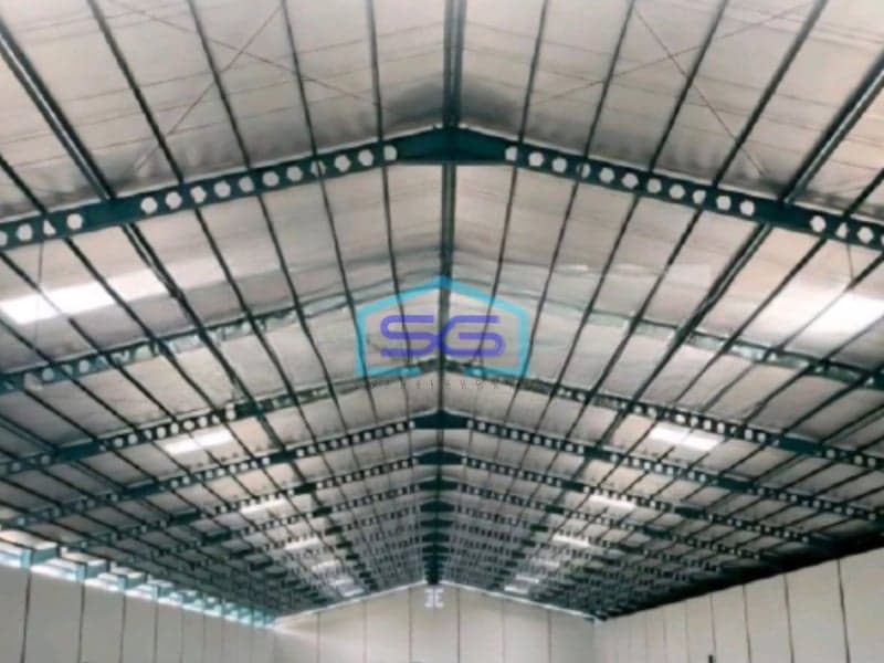 Disewakan Gudang Luas Bangunan 718 m² Lokasi Strategis di Ngaliyan Semarang