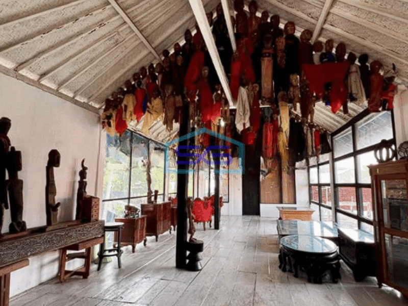 Disewakan Ruang Usaha Bangunan Permanen Kerobokan Kelod Bali Badung LB 650m2