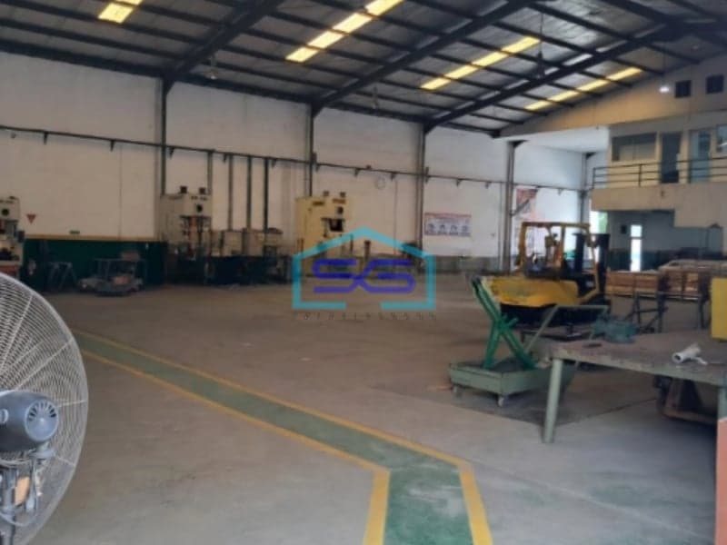 Dijual Gudang Dalam Kawasan Industri Jababeka Cikarang Bekasi Dekat Tol LT 1769m2