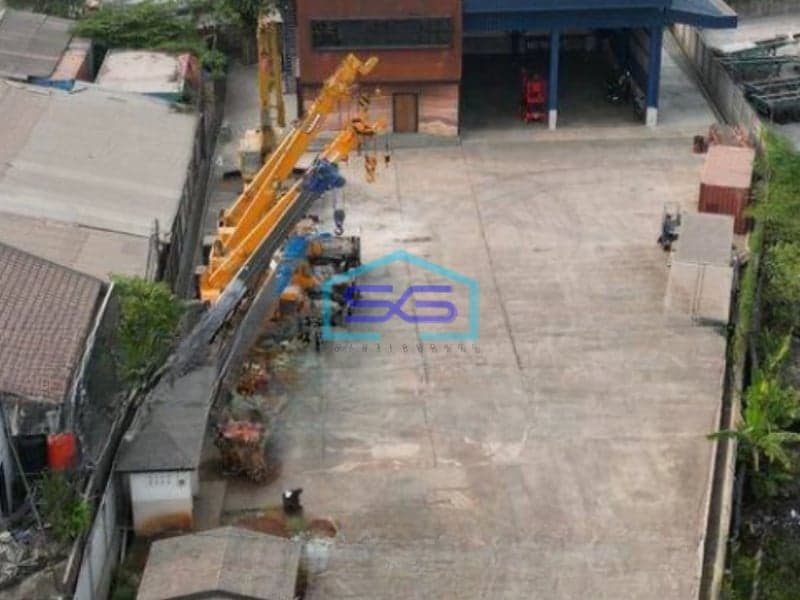 Dijual Gedung Kantor di Cakung Cilincing Jakarta Utara LT 2200 m2 Ada Gudang