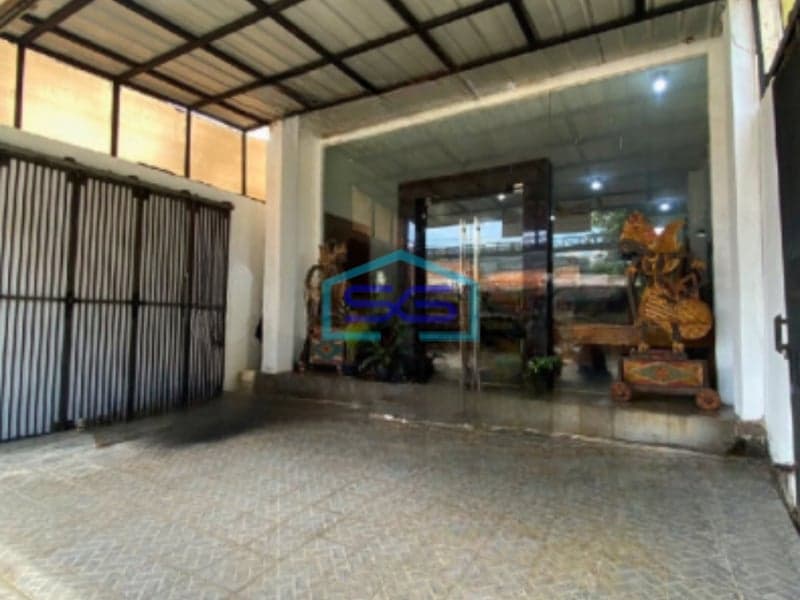 Disewakan Ruko Siap Pakai di Area Ramai Kemang Jakarta Selatan LB 200m2