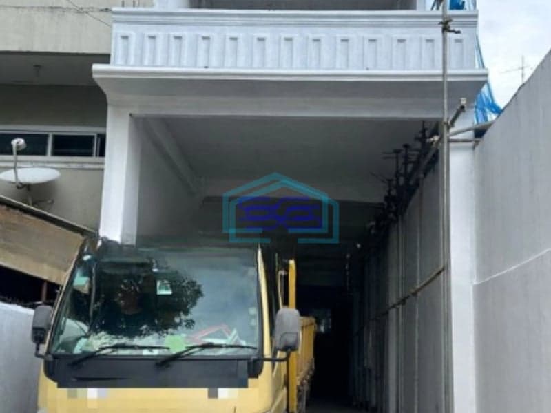 Dijual Ruang Usaha Luas Tanah 298 m² Lokasi Jembatan Lima Jakarta Barat