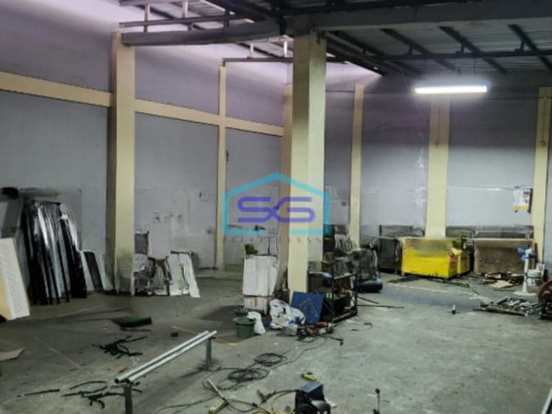 Dijual Kantor Luas Bangunan 600 m² Lokasi Semarang