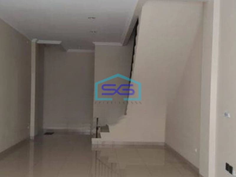 Disewakan Ruko di Greenlake City Hadap Jalan Utama Jakarta Barat