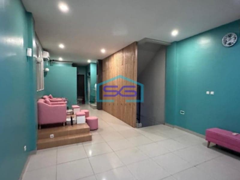 Dijual Ruko Siap Huni di Jakarta Barat Bangunan 4 Lantai LB 260m2