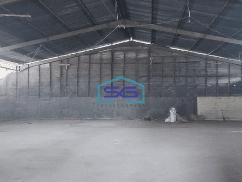 Disewakan Gudang Luas Bangunan  900 m² Lokasi Pinggir Jalan Utama Cipondoh Tangerang