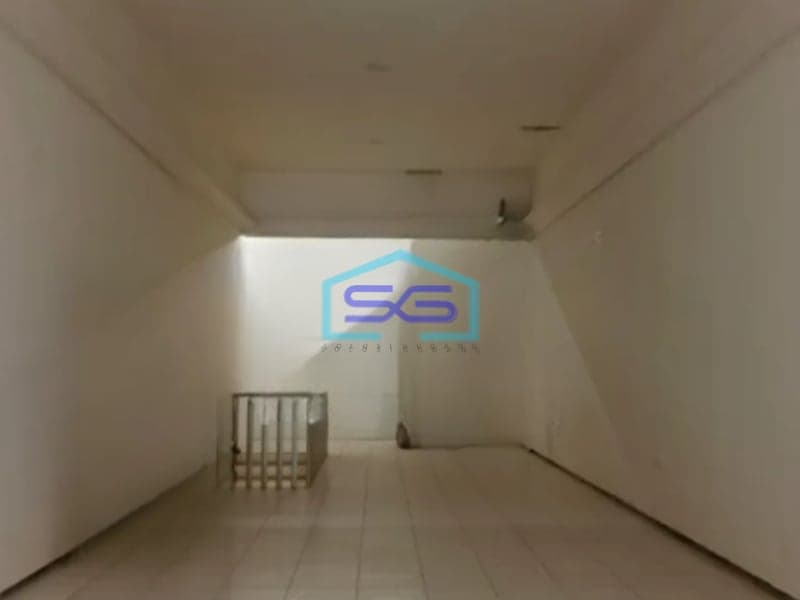 Disewakan Ruko Strategis Tengah Kota di Jl Pahlawan Trip Klojen Malang LB 170m2