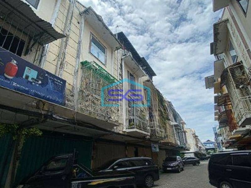 Dijual Ruko 3 Lantai Jl. Arif Rahman Hakim Surabaya Kota LB 135m2