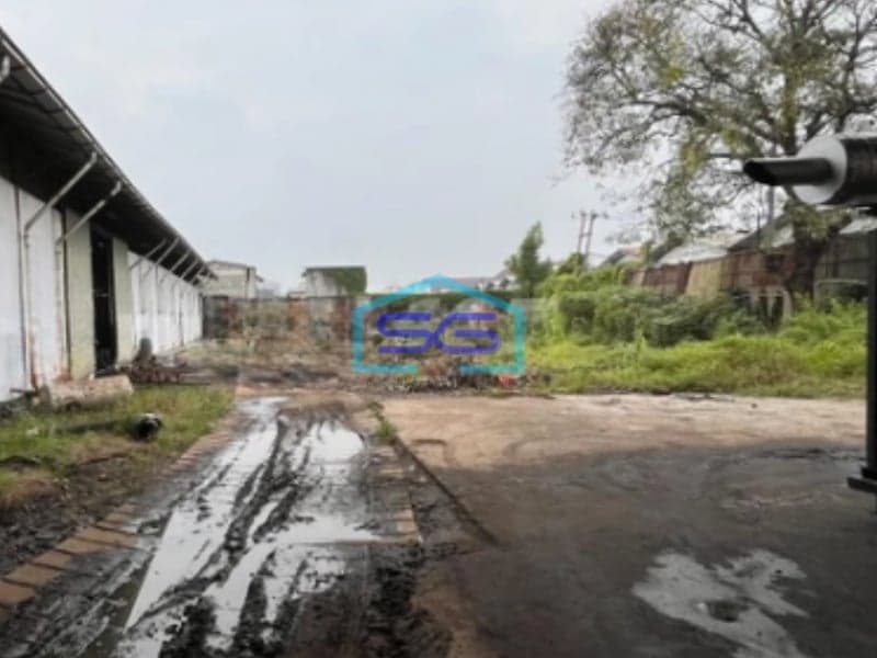Dijual Cepat Tanah Ada Bangunan Gudang di Kapuk Kamal Jakarta Barat LT 4110m2