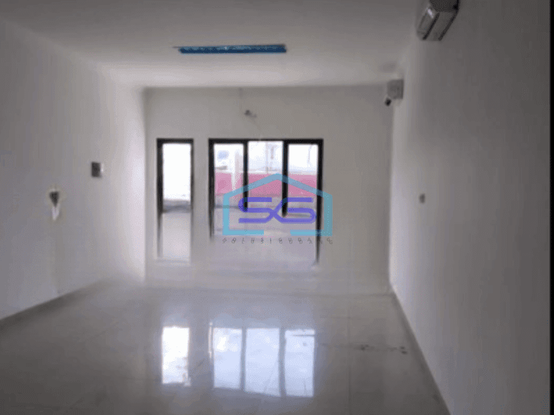 Disewakan Ruko 3 Lantai Luas Tanah  192 m² di Tomang Jakarta Barat