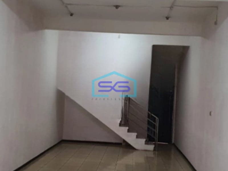 Disewakan Ruko Lokasi Strategis Luas Bangunan  268 m² di Klojen Malang