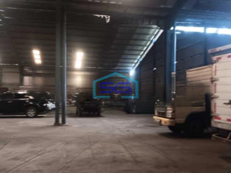Disewakan Gudang Luas Bangunan  1836 m² Lokasi Karawaci Tangerang