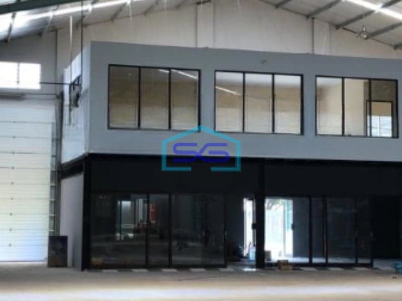 Dijual Gudang Luas Tanah 1500 m² Lokasi Bebas Banjir di Semarang Jawa Tengah