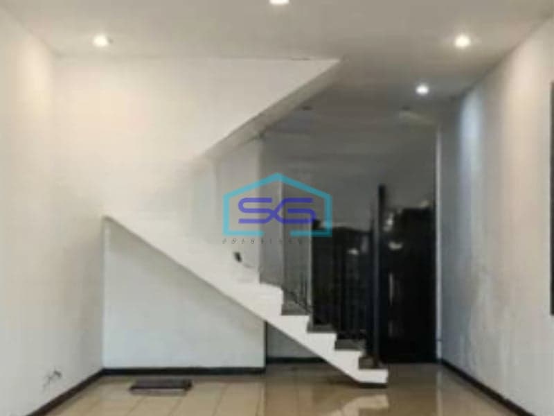 Disewakan Ruko Luas Bangunan  153 m² 2 Lantai di Waru Sidoarjo