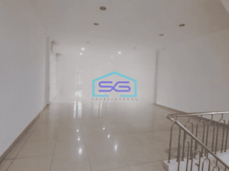 Disewakan Ruko Luas Bangunan 400 m² di Muara Karang Jakarta Utara