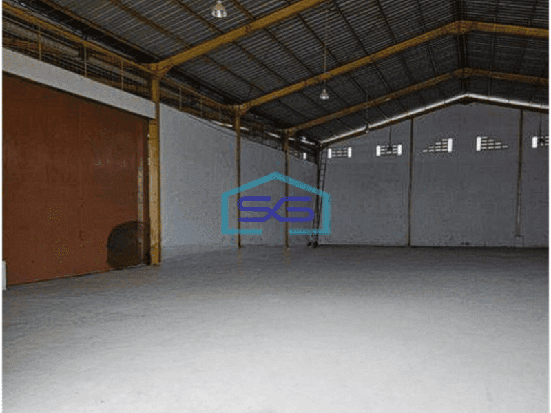 Disewakan gudang bagus 600m2 di Cipondoh