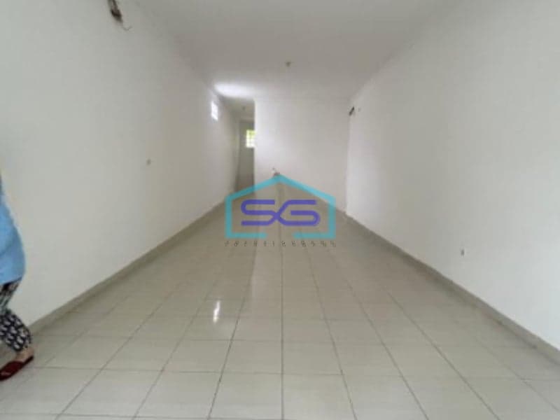 Disewakan Ruko 3 Lantai Luas Bangunan  220 m² Lokasi di Grogol Jakarta Barat