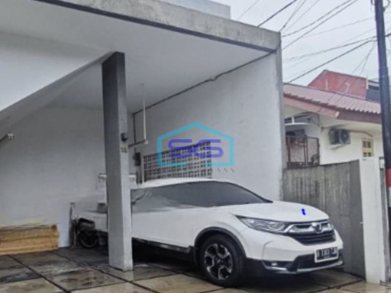 Disewakan Ruko Luas Bangunan  460 m² 3 Lantai di Depok Jawa Barat