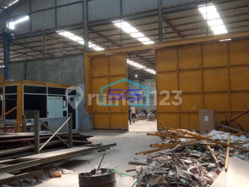 Dijual Gudang Dengan Kantor 2 Lantai di Kav Dpr Cipondoh, Tangerang LT 3200m2