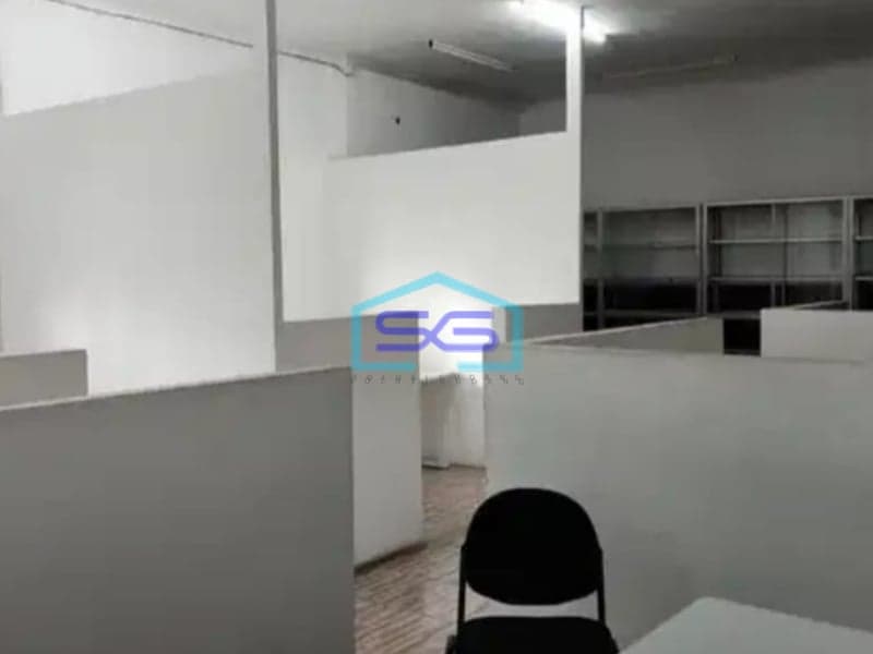 Disewakan Gudang Luas Bangunan 600 m² Lokasi Strategis di Pabuaran Cilangkap Perbatasan Bogor Depok