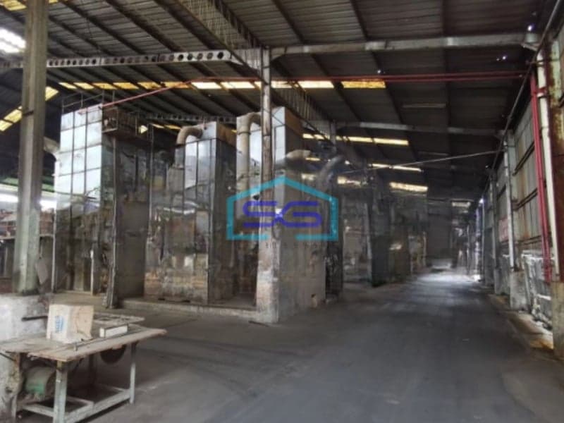 Disewakan Gudang Lokasi Daan Mogot Jakarta Barat Luas Tanah  2318 m²