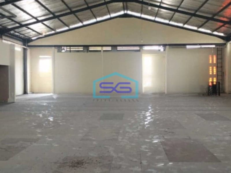 Disewakan Ruko Luas Tanah 860 m² Lokasi Srondol Semarang