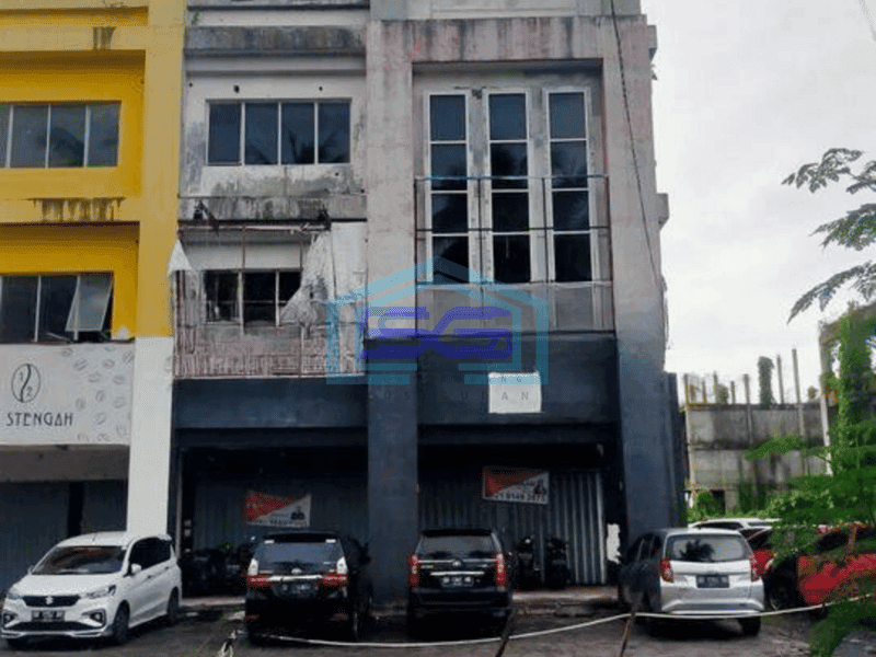 Disewakan Ruko 3lt di Wenang Manado