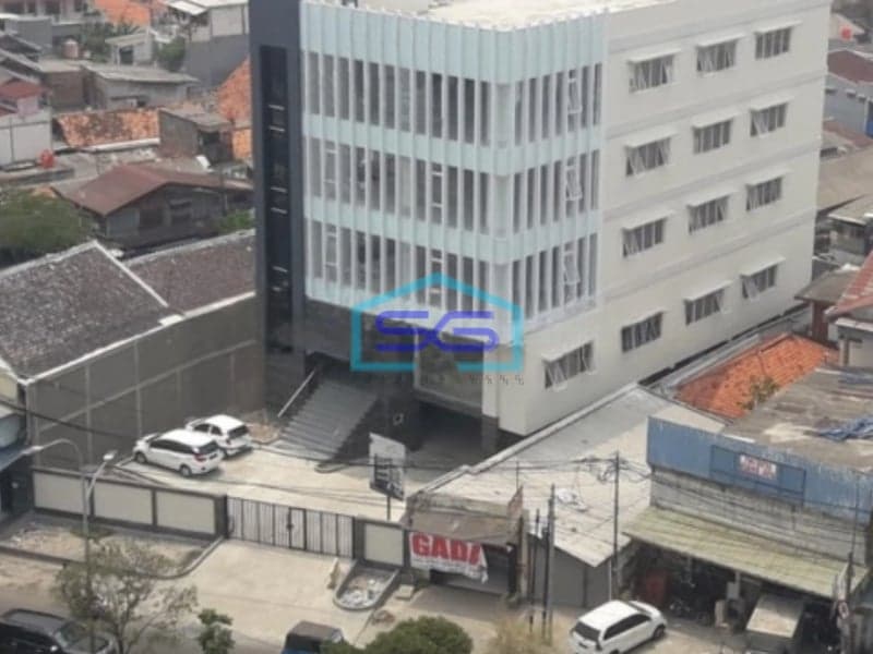 Dijual Ruang Usaha Lokasi di Matraman Jakarta Timur Luas Tanah 759m2