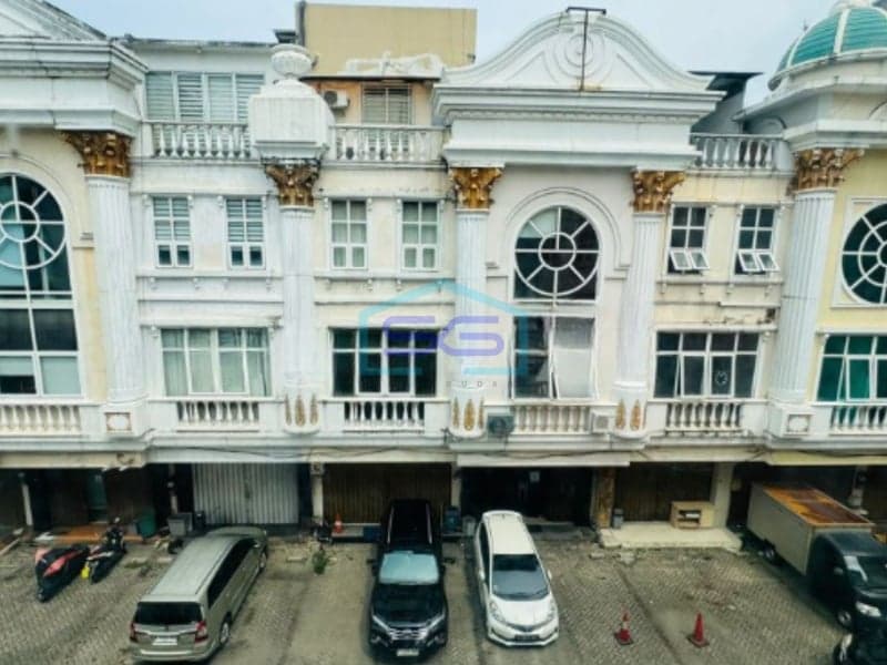 For Rent Shop House in Tebet South Jakarta Building Area 238sqm