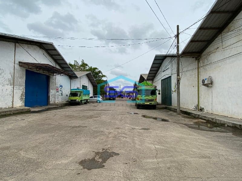 Disewakan 2 Gudang Bagus di Komplek Pergudangan Griya Bandara Indah Palembang LB 800m2