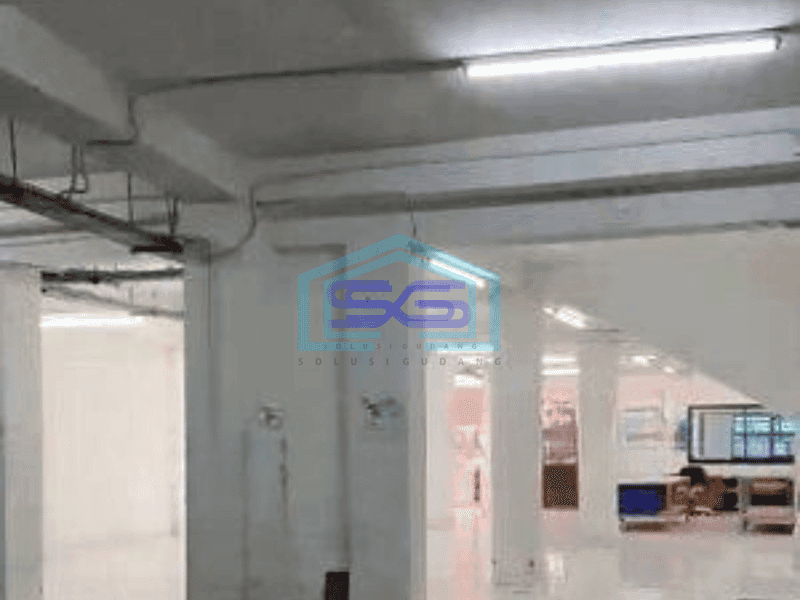 Dijual Rumah dan Gudang , Ada Lift di Kota Jakarta Barat