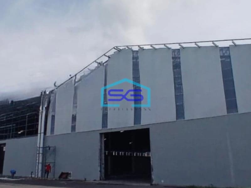 Disewakan Gudang Luas Bangunan 16000 m² Lokasi Kaligawe Semarang