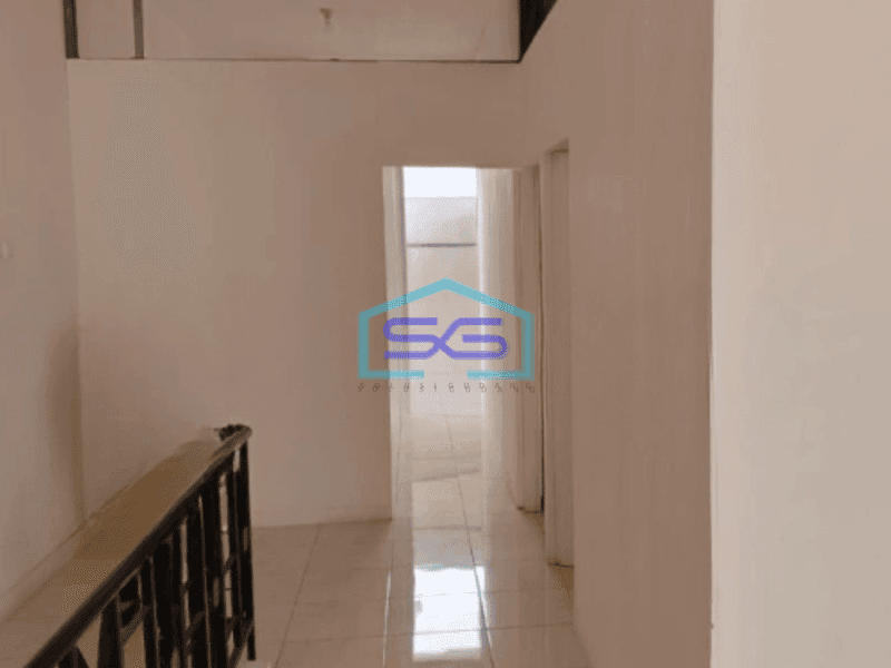 Disewakan Ruko Luas Bangunan  195 m² Lokasi Strategis di Harapan Indah Bekasi