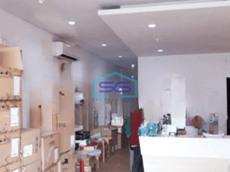 Dijual Ruko 3 Lantai Luas Bangunan 202 m² di Waru Sidoarjo