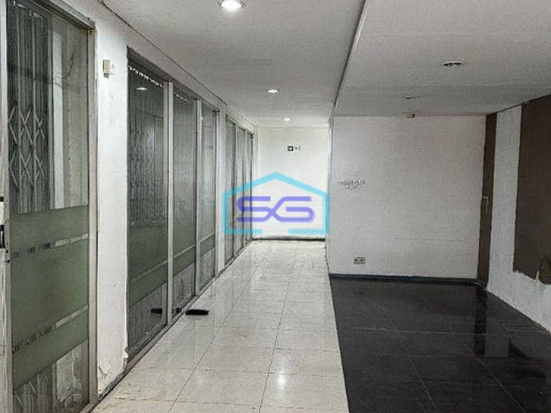 Disewakan Ruko Hoek Di Mutiara Taman Palem Daerah Cengkareng Jakarta Barat LB 363m2