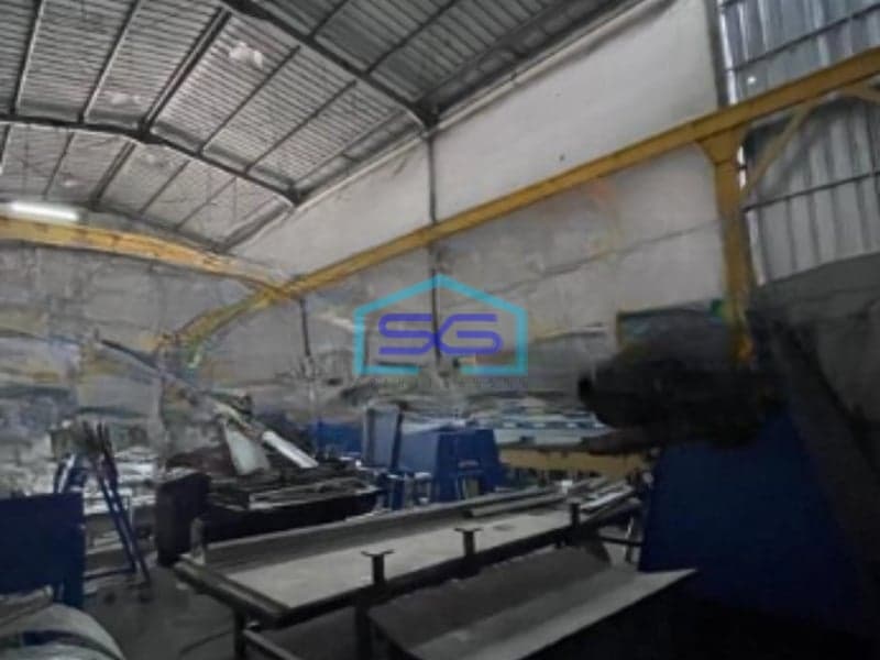 Dijual Gudang Luas Tanah  297 m² Lokasi Karawang Barat