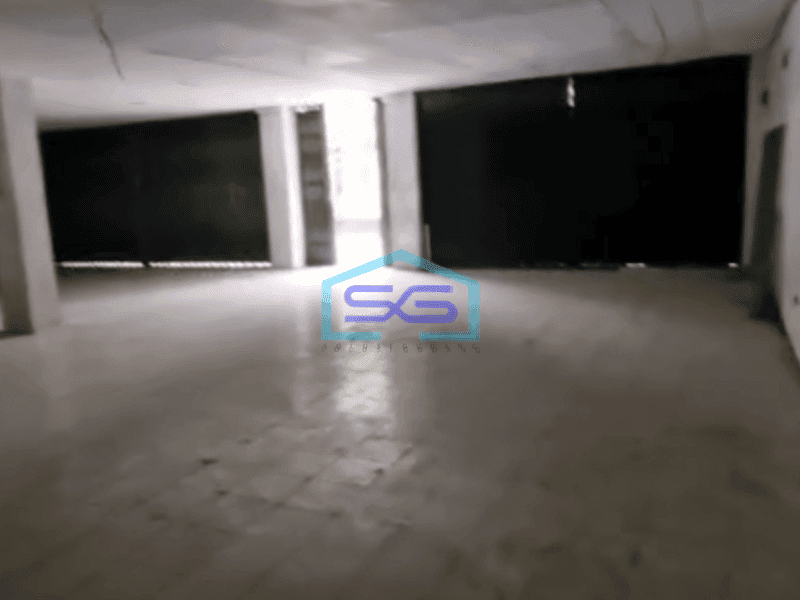 Disewakan Ruang Usaha Luas Bangunan 360 m² di Cawang Jakarta Timur Lokasi Strategis
