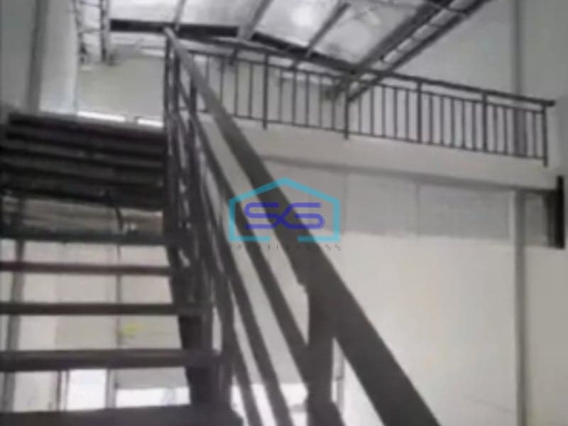 Dijual Gudang Luas Tanah  120 m² Lokasi Ciater Tangerang