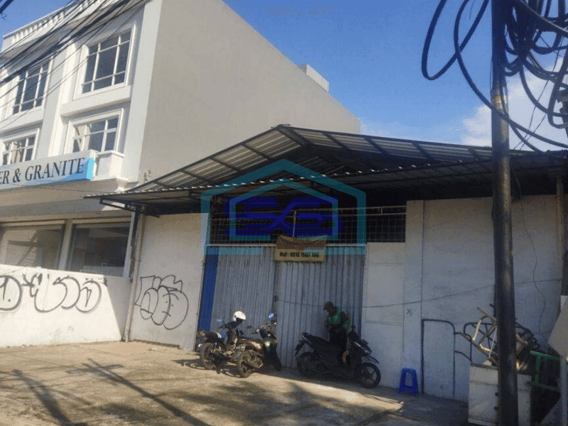 Disewakan Gudang Strategis Tengah Kota di Rawasari