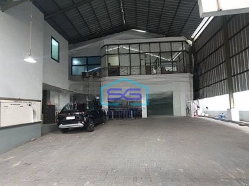 Dijual Ruang Usaha ex Showroom mobil Luas Tanah 1721m2 di Pajajaran Bogor
