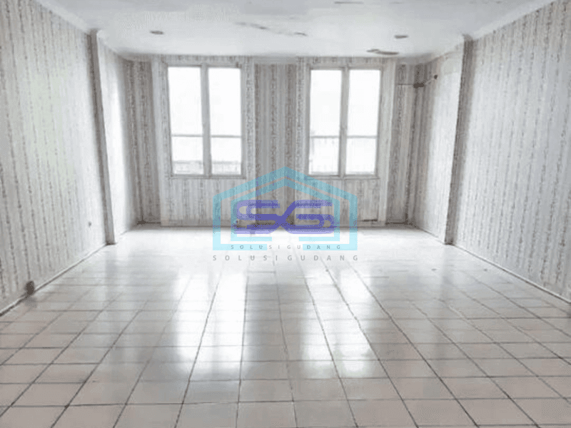 Disewa Ruko Main Road Terawat di Soekarno Hatta Kota Bandung